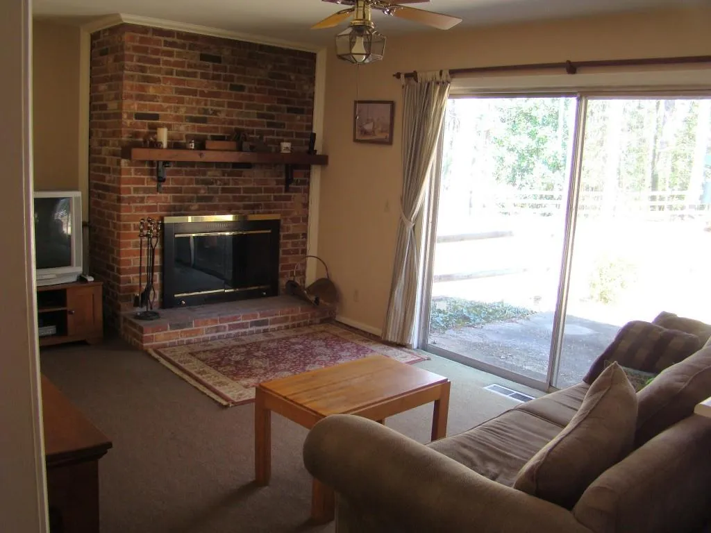 6430 Scott Valley Road Nw, Sandy Springs, Georgia 30328, 4 Bedrooms Bedrooms, ,2 BathroomsBathrooms,Residential,Sold,6430 Scott Valley Road Nw,5654625