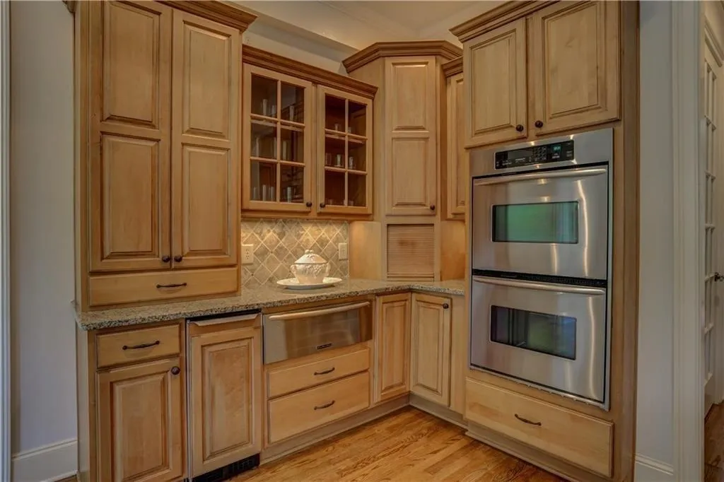 500 Park Gate Court, Sandy Springs, Georgia 30342, 6 Bedrooms Bedrooms, ,5 BathroomsBathrooms,Residential,Sold,500 Park Gate Court,6574041