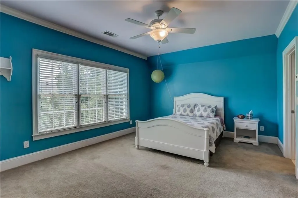 500 Park Gate Court, Sandy Springs, Georgia 30342, 6 Bedrooms Bedrooms, ,5 BathroomsBathrooms,Residential,Sold,500 Park Gate Court,6574041