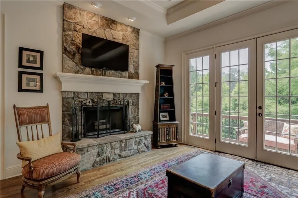 500 Park Gate Court, Sandy Springs, Georgia 30342, 6 Bedrooms Bedrooms, ,5 BathroomsBathrooms,Residential,Sold,500 Park Gate Court,6574041