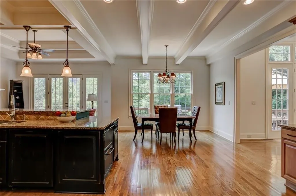 500 Park Gate Court, Sandy Springs, Georgia 30342, 6 Bedrooms Bedrooms, ,5 BathroomsBathrooms,Residential,Sold,500 Park Gate Court,6574041