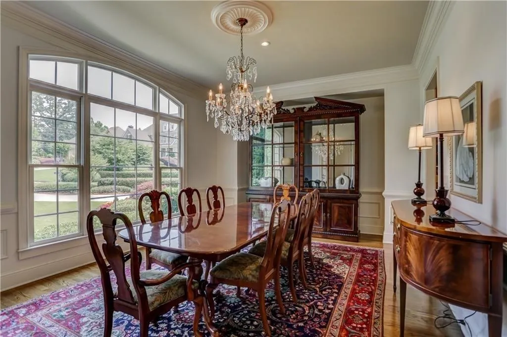 500 Park Gate Court, Sandy Springs, Georgia 30342, 6 Bedrooms Bedrooms, ,5 BathroomsBathrooms,Residential,Sold,500 Park Gate Court,6574041