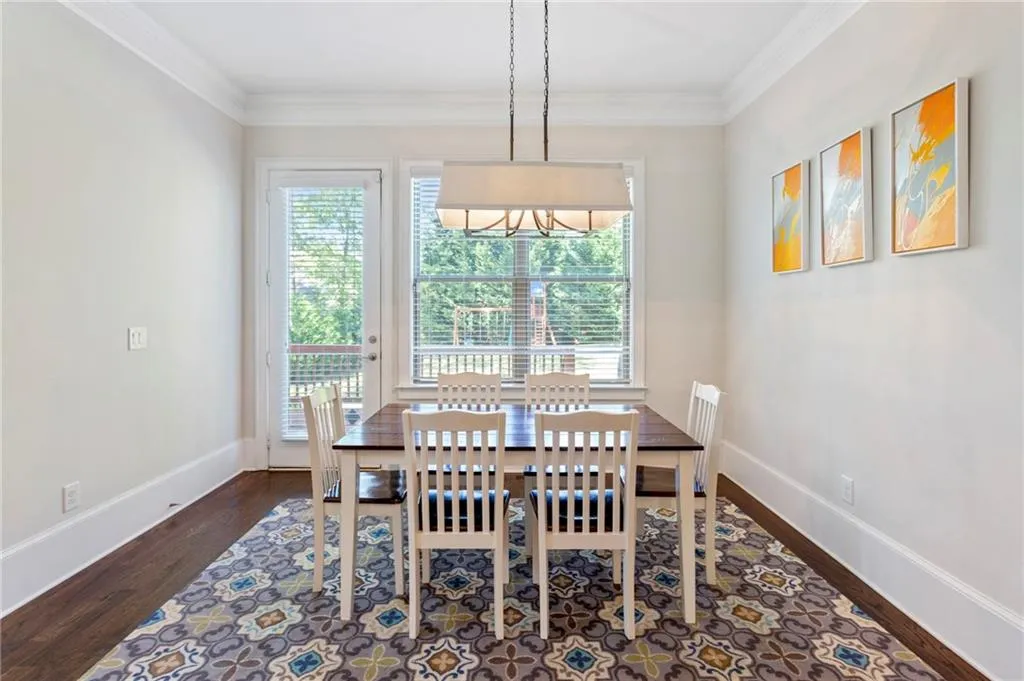 15 Long Island Place, Sandy Springs, Georgia 30328, 5 Bedrooms Bedrooms, ,6 BathroomsBathrooms,Residential,Sold,15 Long Island Place,6872277