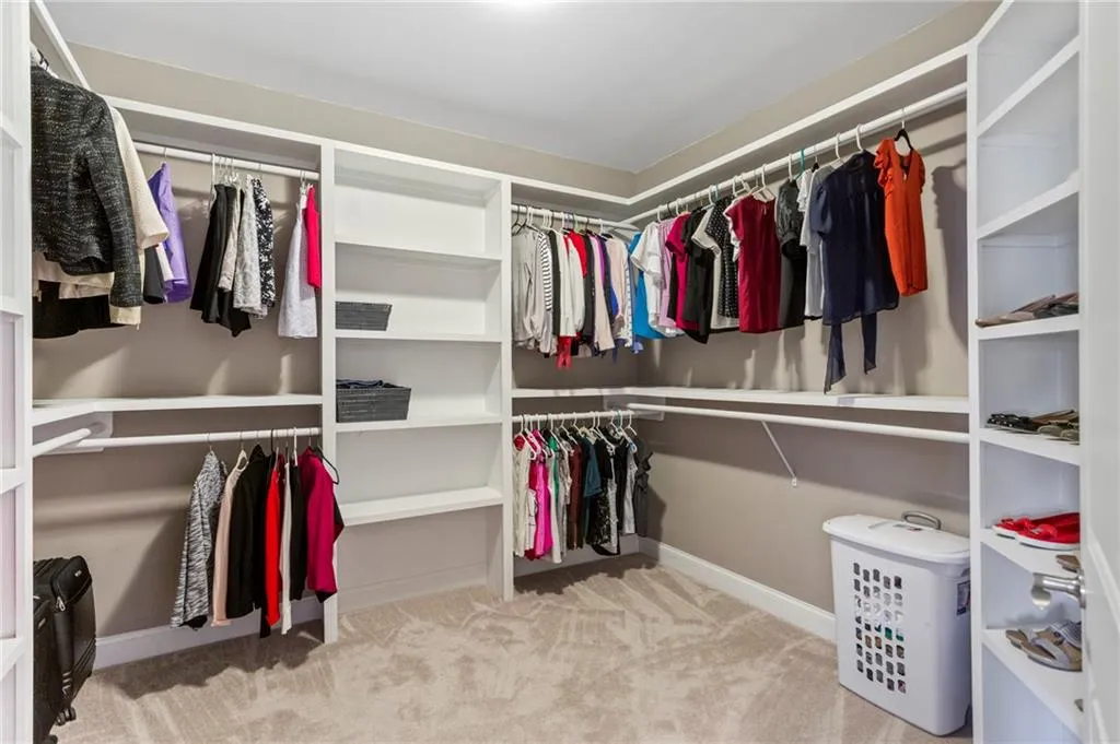 15 Long Island Place, Sandy Springs, Georgia 30328, 5 Bedrooms Bedrooms, ,6 BathroomsBathrooms,Residential,Sold,15 Long Island Place,6872277