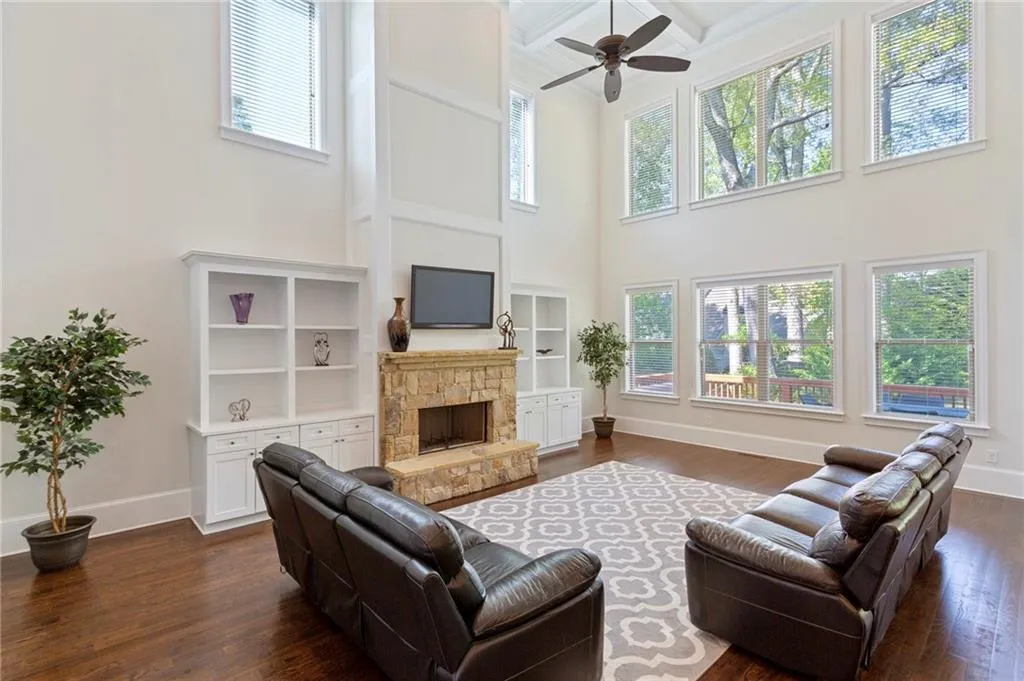 15 Long Island Place, Sandy Springs, Georgia 30328, 5 Bedrooms Bedrooms, ,6 BathroomsBathrooms,Residential,Sold,15 Long Island Place,6872277