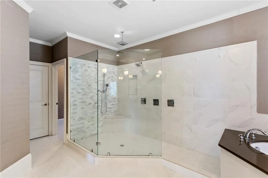 15 Long Island Place, Sandy Springs, Georgia 30328, 5 Bedrooms Bedrooms, ,6 BathroomsBathrooms,Residential,Sold,15 Long Island Place,6872277