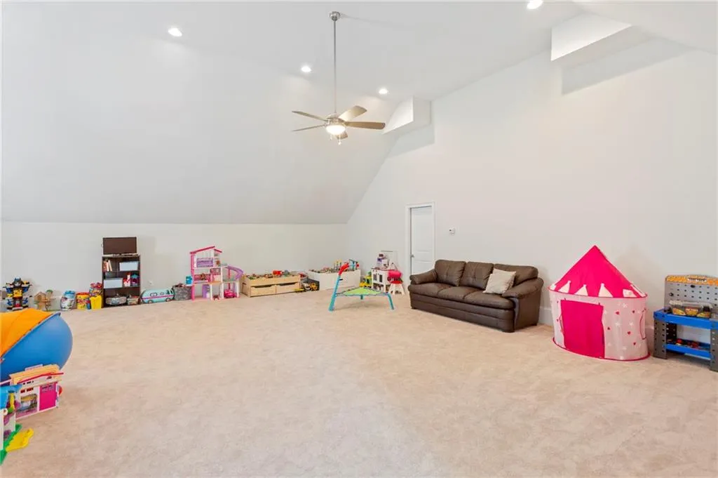 15 Long Island Place, Sandy Springs, Georgia 30328, 5 Bedrooms Bedrooms, ,6 BathroomsBathrooms,Residential,Sold,15 Long Island Place,6872277