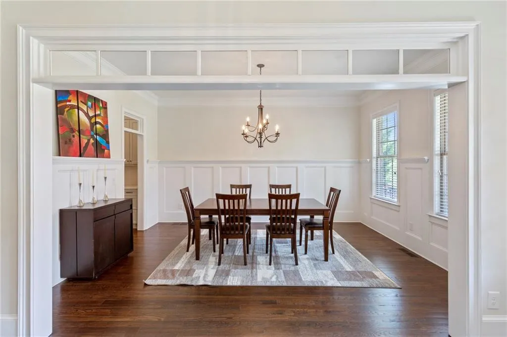 15 Long Island Place, Sandy Springs, Georgia 30328, 5 Bedrooms Bedrooms, ,6 BathroomsBathrooms,Residential,Sold,15 Long Island Place,6872277