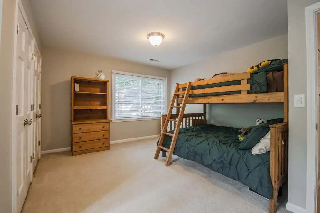 520 N Harbor Drive, Sandy Springs, Georgia 30328, 5 Bedrooms Bedrooms, ,3 BathroomsBathrooms,Residential,Sold,520 N Harbor Drive,5740214