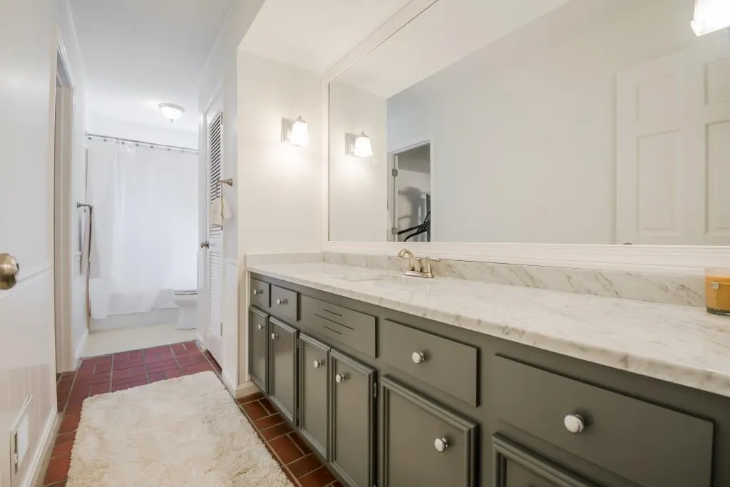 520 N Harbor Drive, Sandy Springs, Georgia 30328, 5 Bedrooms Bedrooms, ,3 BathroomsBathrooms,Residential,Sold,520 N Harbor Drive,5740214