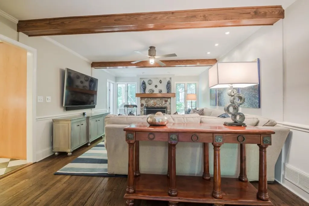 520 N Harbor Drive, Sandy Springs, Georgia 30328, 5 Bedrooms Bedrooms, ,3 BathroomsBathrooms,Residential,Sold,520 N Harbor Drive,5740214