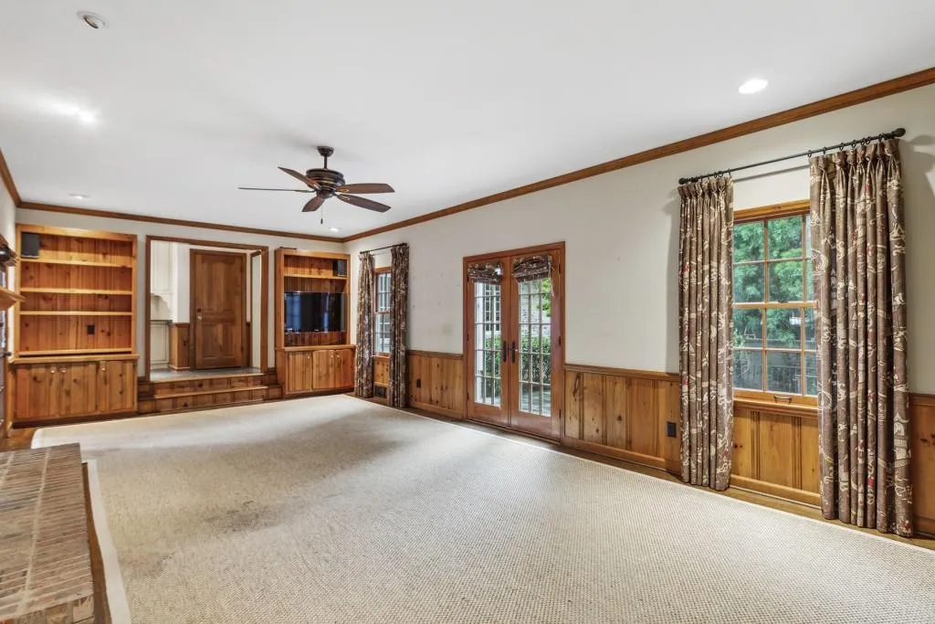 4690 Dudley Lane, Atlanta, Georgia 30327, 4 Bedrooms Bedrooms, ,3 BathroomsBathrooms,Residential,Sold,4690 Dudley Lane,7387572
