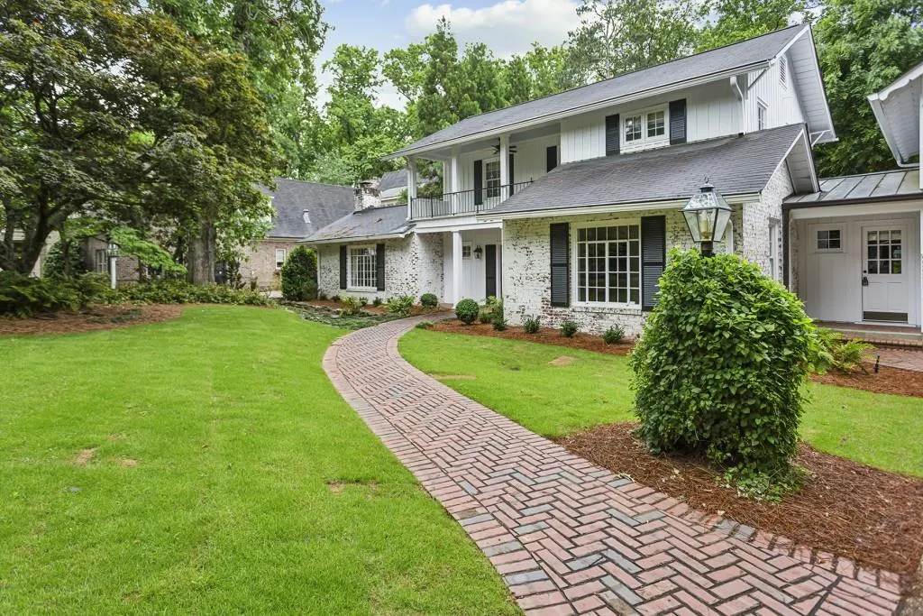 4690 Dudley Lane, Atlanta, Georgia 30327, 4 Bedrooms Bedrooms, ,3 BathroomsBathrooms,Residential,Sold,4690 Dudley Lane,7387572