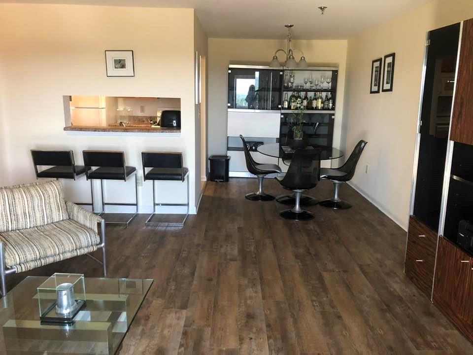 300 Johnson Ferry Road NE Unit B701, Atlanta, Georgia 30328, 1 Bedroom Bedrooms, ,1 BathroomBathrooms,Residential,Sold,300 Johnson Ferry Road NE Unit B701,7256332