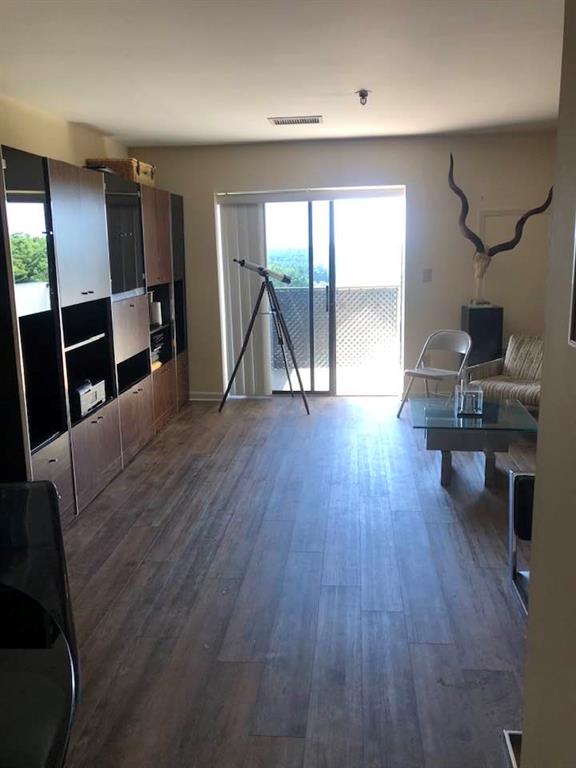 300 Johnson Ferry Road NE Unit B701, Atlanta, Georgia 30328, 1 Bedroom Bedrooms, ,1 BathroomBathrooms,Residential,Sold,300 Johnson Ferry Road NE Unit B701,7256332