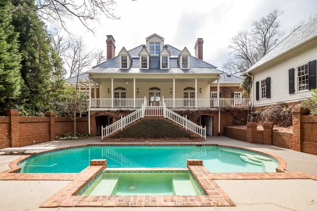 860 Powers Lake Drive, Sandy Springs, Georgia 30327, 5 Bedrooms Bedrooms, ,5 BathroomsBathrooms,Residential,Sold,860 Powers Lake Drive,5969261