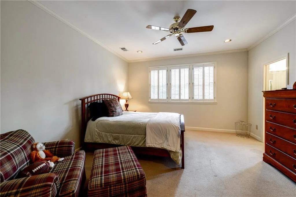 50 Old Stratton Chase, Sandy Springs, Georgia 30328, 6 Bedrooms Bedrooms, ,5 BathroomsBathrooms,Residential,Sold,50 Old Stratton Chase,5831405