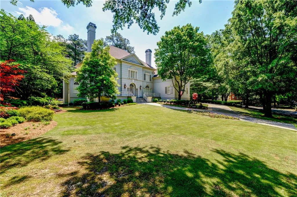 50 Old Stratton Chase, Sandy Springs, Georgia 30328, 6 Bedrooms Bedrooms, ,5 BathroomsBathrooms,Residential,Sold,50 Old Stratton Chase,5831405