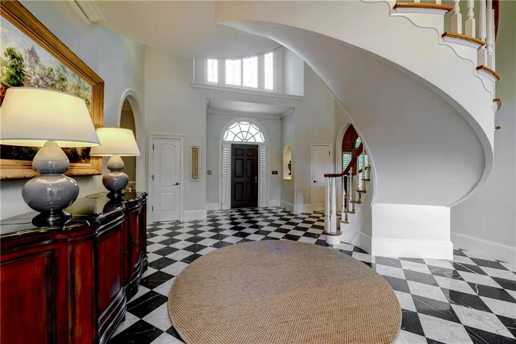 50 Old Stratton Chase, Sandy Springs, Georgia 30328, 6 Bedrooms Bedrooms, ,5 BathroomsBathrooms,Residential,Sold,50 Old Stratton Chase,5831405