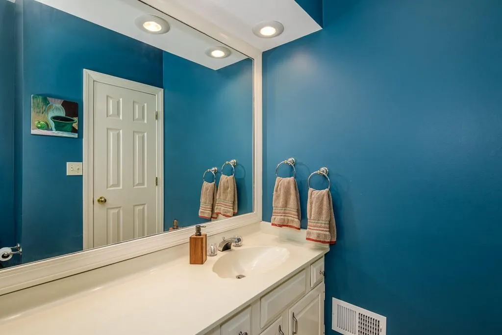 7420 Talbot Colony, Sandy Springs, Georgia 30328, 3 Bedrooms Bedrooms, ,2 BathroomsBathrooms,Residential,Sold,7420 Talbot Colony,6517557