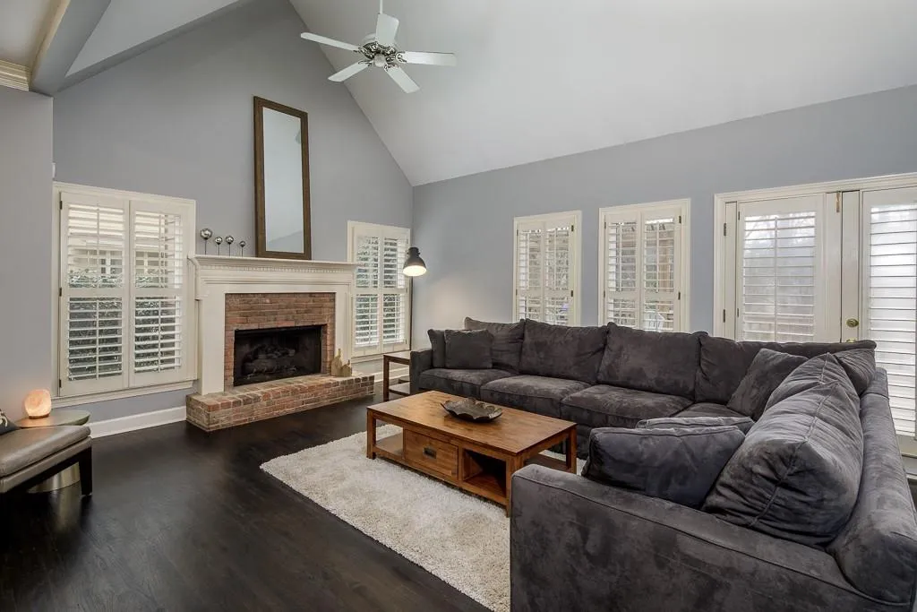7420 Talbot Colony, Sandy Springs, Georgia 30328, 3 Bedrooms Bedrooms, ,2 BathroomsBathrooms,Residential,Sold,7420 Talbot Colony,6517557
