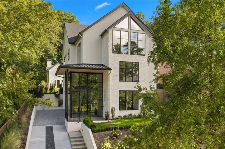843 Yorkshire Road, Atlanta, Georgia 30306