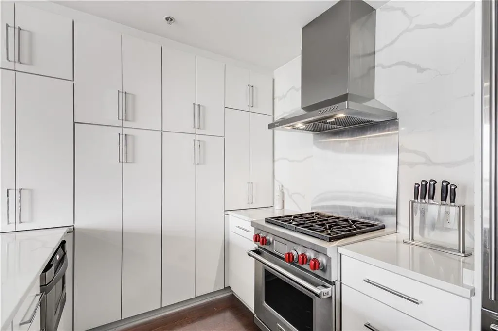 3325 Piedmont Road Ne Unit 1608, Atlanta, Georgia 30305, 1 Bedroom Bedrooms, ,1 BathroomBathrooms,Residential,For Sale,3325 Piedmont Road Ne Unit 1608,7643514