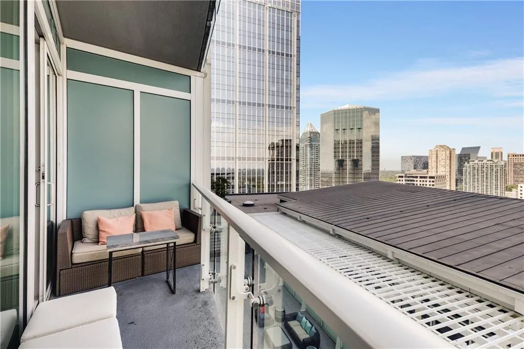 3325 Piedmont Road Ne Unit 1608, Atlanta, Georgia 30305, 1 Bedroom Bedrooms, ,1 BathroomBathrooms,Residential,For Sale,3325 Piedmont Road Ne Unit 1608,7643514
