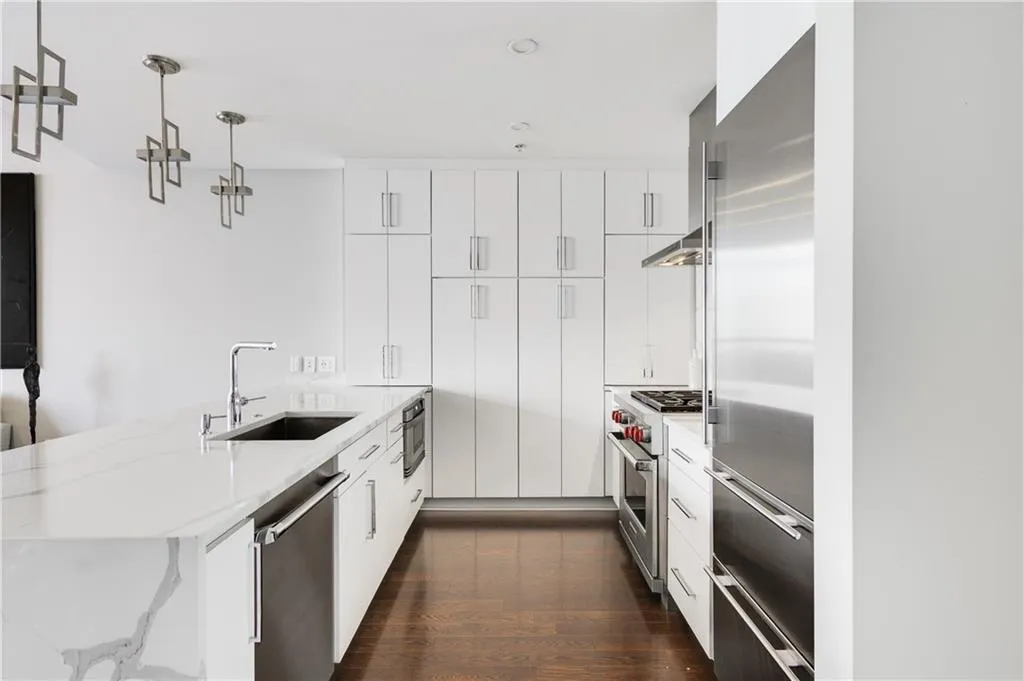 3325 Piedmont Road Ne Unit 1608, Atlanta, Georgia 30305, 1 Bedroom Bedrooms, ,1 BathroomBathrooms,Residential,For Sale,3325 Piedmont Road Ne Unit 1608,7643514