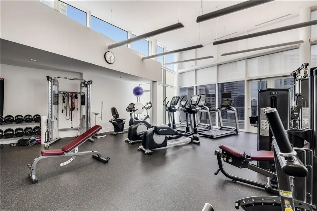 3325 Piedmont Road Ne Unit 1608, Atlanta, Georgia 30305, 1 Bedroom Bedrooms, ,1 BathroomBathrooms,Residential,For Sale,3325 Piedmont Road Ne Unit 1608,7643514