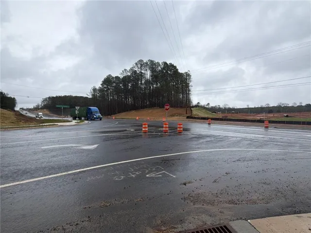 Frontage on Dallas Acworth Hwy