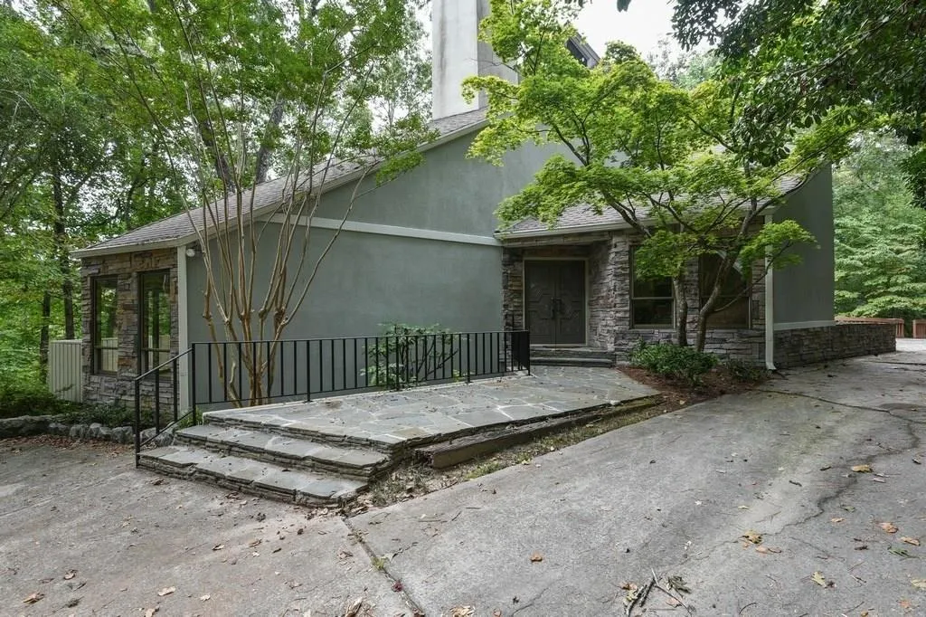 185 River North Court, Sandy Springs, Georgia 30328, 5 Bedrooms Bedrooms, ,5 BathroomsBathrooms,Residential,Sold,185 River North Court,6049703