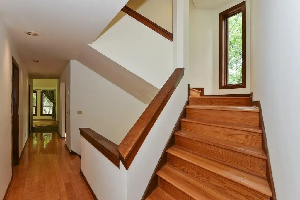 185 River North Court, Sandy Springs, Georgia 30328, 5 Bedrooms Bedrooms, ,5 BathroomsBathrooms,Residential,Sold,185 River North Court,6049703