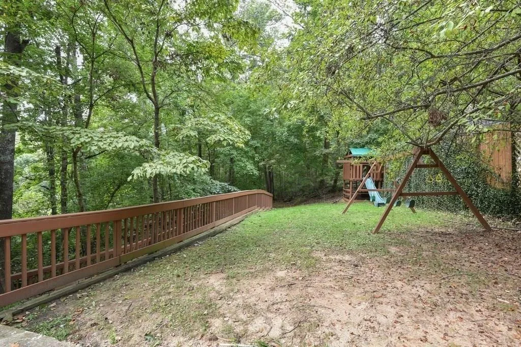 185 River North Court, Sandy Springs, Georgia 30328, 5 Bedrooms Bedrooms, ,5 BathroomsBathrooms,Residential,Sold,185 River North Court,6049703