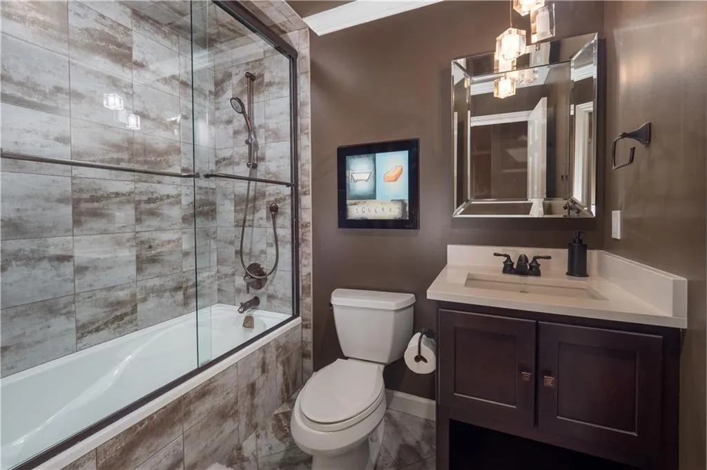 8945 Ridgemont Drive, Sandy Springs, Georgia 30350, 6 Bedrooms Bedrooms, ,7 BathroomsBathrooms,Residential,Sold,8945 Ridgemont Drive,5821827