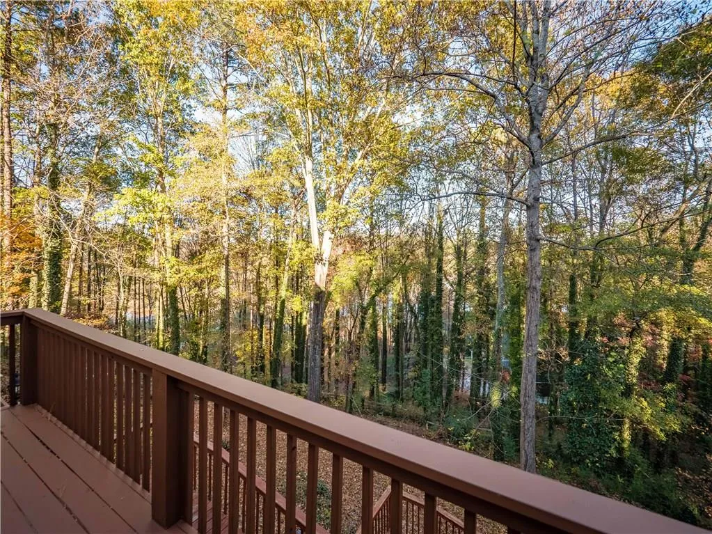 8945 Ridgemont Drive, Sandy Springs, Georgia 30350, 6 Bedrooms Bedrooms, ,7 BathroomsBathrooms,Residential,Sold,8945 Ridgemont Drive,5821827