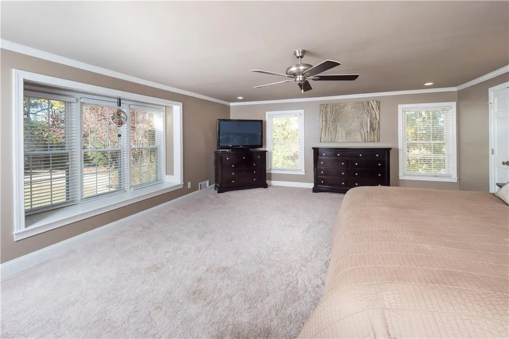 8945 Ridgemont Drive, Sandy Springs, Georgia 30350, 6 Bedrooms Bedrooms, ,7 BathroomsBathrooms,Residential,Sold,8945 Ridgemont Drive,5821827