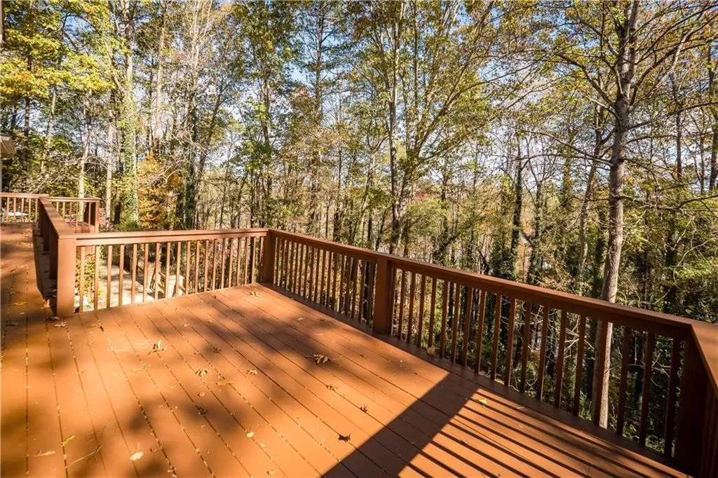 8945 Ridgemont Drive, Sandy Springs, Georgia 30350, 6 Bedrooms Bedrooms, ,7 BathroomsBathrooms,Residential,Sold,8945 Ridgemont Drive,5821827