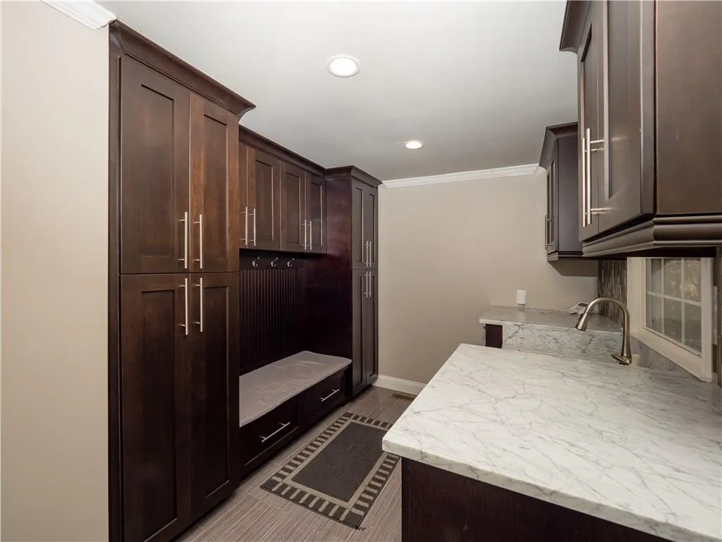 8945 Ridgemont Drive, Sandy Springs, Georgia 30350, 6 Bedrooms Bedrooms, ,7 BathroomsBathrooms,Residential,Sold,8945 Ridgemont Drive,5821827