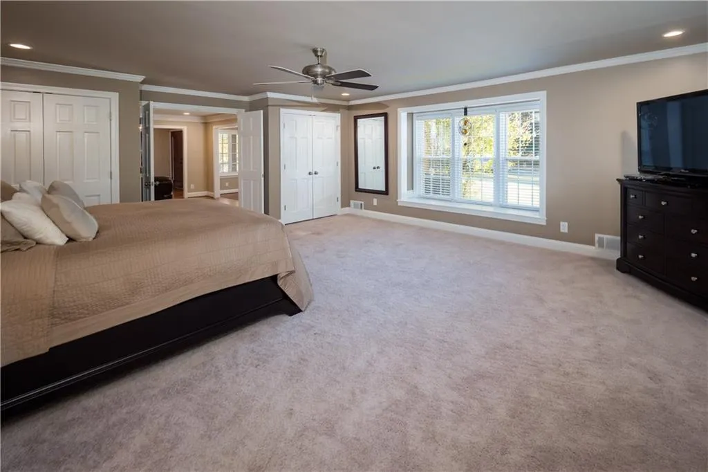 8945 Ridgemont Drive, Sandy Springs, Georgia 30350, 6 Bedrooms Bedrooms, ,7 BathroomsBathrooms,Residential,Sold,8945 Ridgemont Drive,5821827