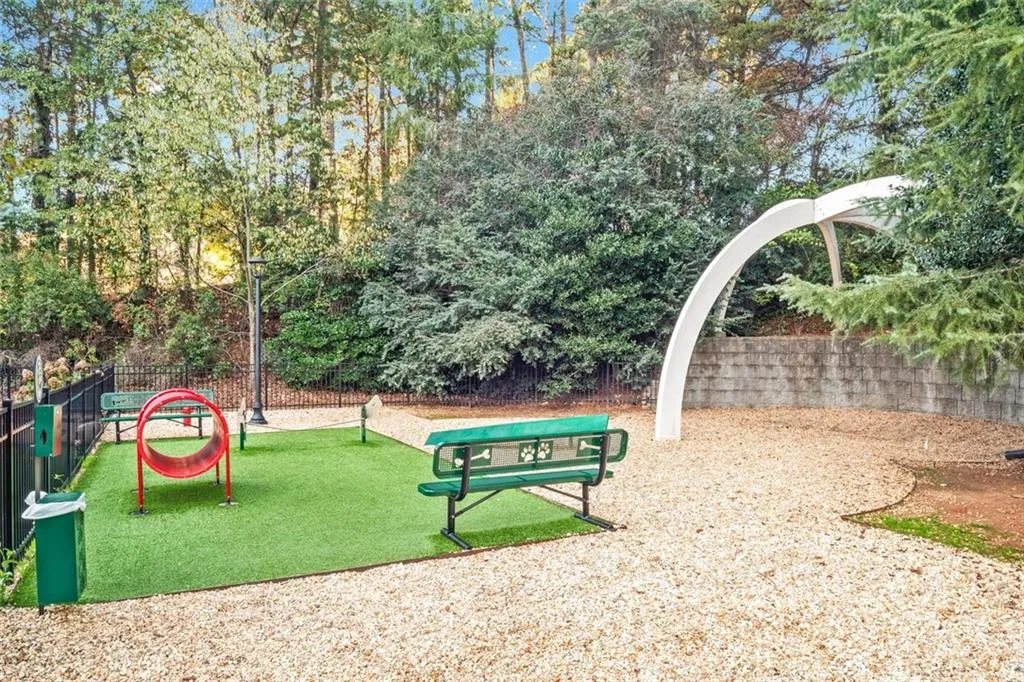 795 Hammond Drive Unit 209, Atlanta, Georgia 30328, 1 Bedroom Bedrooms, ,1 BathroomBathrooms,Residential,Sold,795 Hammond Drive Unit 209,7145972