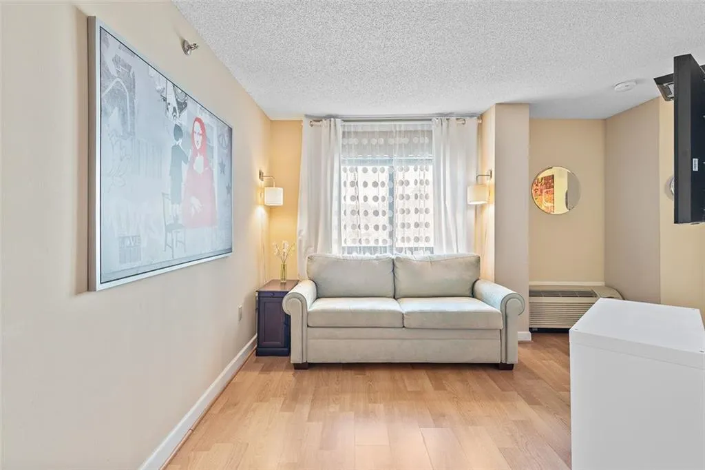 795 Hammond Drive Unit 209, Atlanta, Georgia 30328, 1 Bedroom Bedrooms, ,1 BathroomBathrooms,Residential,Sold,795 Hammond Drive Unit 209,7145972