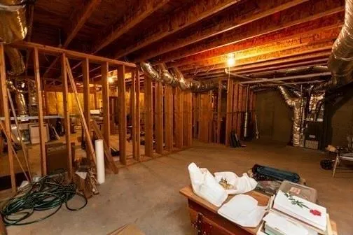 645 Glenridge Close Drive, Atlanta, Georgia 30328, 4 Bedrooms Bedrooms, ,2 BathroomsBathrooms,Residential,Sold,645 Glenridge Close Drive,6065668