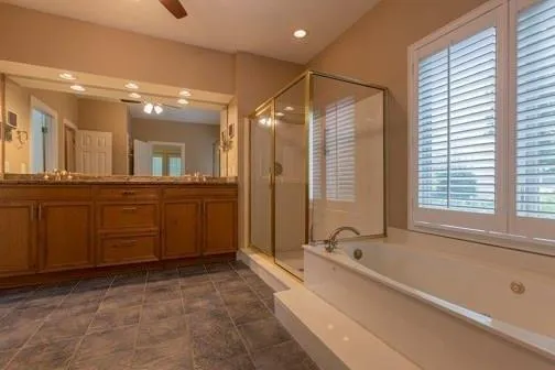 645 Glenridge Close Drive, Atlanta, Georgia 30328, 4 Bedrooms Bedrooms, ,2 BathroomsBathrooms,Residential,Sold,645 Glenridge Close Drive,6065668