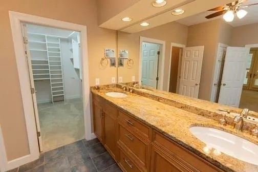 645 Glenridge Close Drive, Atlanta, Georgia 30328, 4 Bedrooms Bedrooms, ,2 BathroomsBathrooms,Residential,Sold,645 Glenridge Close Drive,6065668