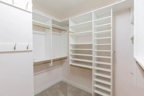 645 Glenridge Close Drive, Atlanta, Georgia 30328, 4 Bedrooms Bedrooms, ,2 BathroomsBathrooms,Residential,Sold,645 Glenridge Close Drive,6065668