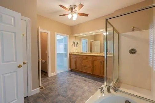 645 Glenridge Close Drive, Atlanta, Georgia 30328, 4 Bedrooms Bedrooms, ,2 BathroomsBathrooms,Residential,Sold,645 Glenridge Close Drive,6065668