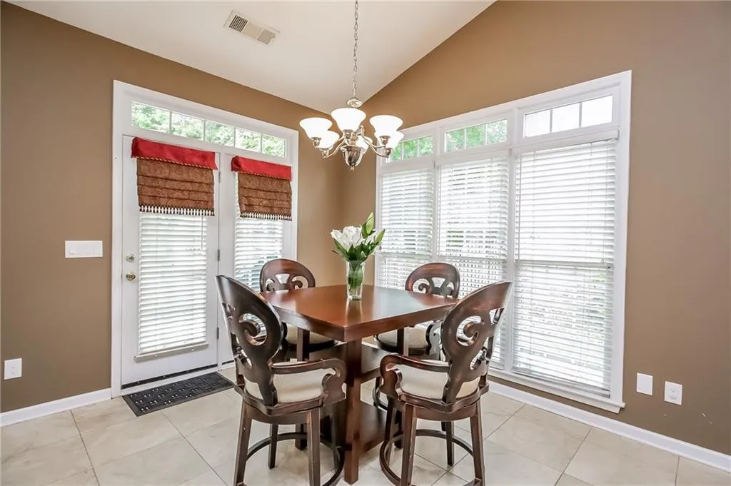 175 Smithdun Lane, Sandy Springs, Georgia 30350, 4 Bedrooms Bedrooms, ,3 BathroomsBathrooms,Residential,Sold,175 Smithdun Lane,5732028