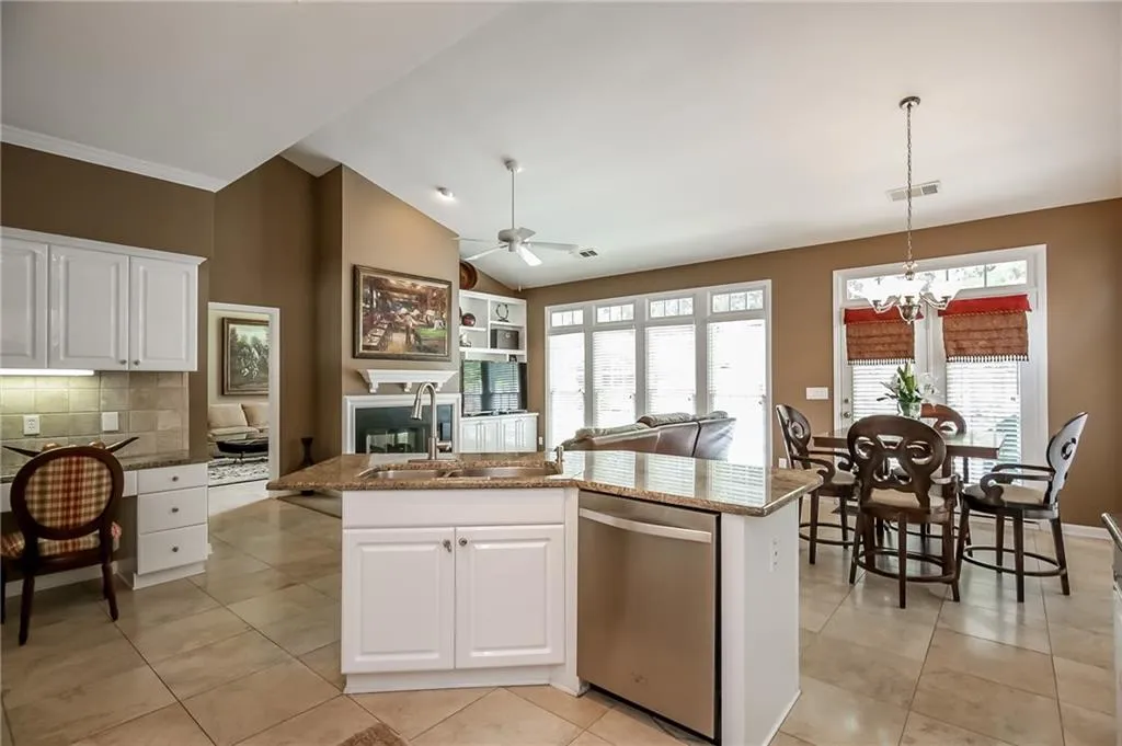 175 Smithdun Lane, Sandy Springs, Georgia 30350, 4 Bedrooms Bedrooms, ,3 BathroomsBathrooms,Residential,Sold,175 Smithdun Lane,5732028