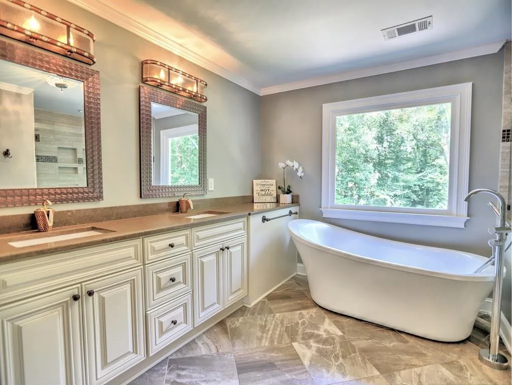 1100 Old Woodbine Road, Atlanta, Georgia 30319, 4 Bedrooms Bedrooms, ,3 BathroomsBathrooms,Residential,Sold,1100 Old Woodbine Road,6616677